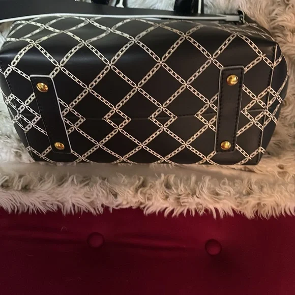 Burberry Belt tote - Picture 4 of 10